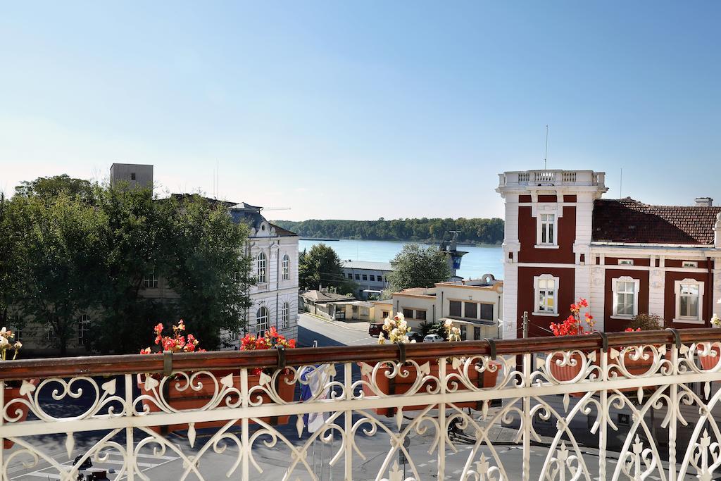 Hotel Anna Palace Ruse Exterior photo